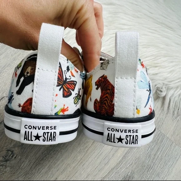 NWT Convers Chuck Taylor All Star 2V OX Toddler Boys - Picture 7 of 8